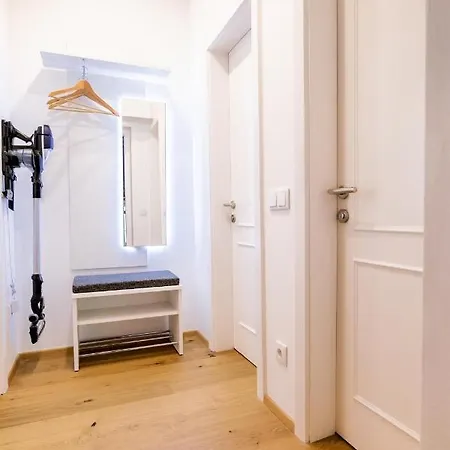 Tom's Seeblick Domizil Unternarrach