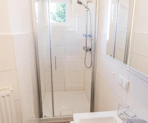 דירה Tom's Seeblick Domizil *