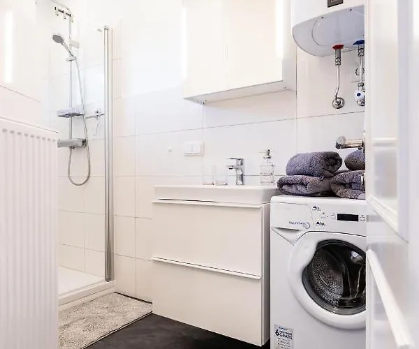 Tom's Seeblick Domizil * Unternarrach